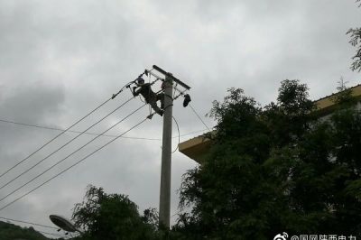略陽電力：加快線路改造 力?？蛻羰嫘挠秒? title=
