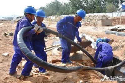 供電公司：檢查供電線路、農網改造、現場敷設電纜