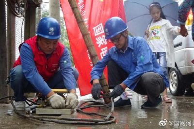 行唐縣供電公司不間斷開展故障搶修作業，確保居民客戶正常供電
