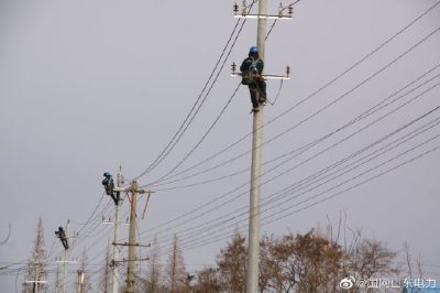 小觀鎮于家莊電網進行升級改造