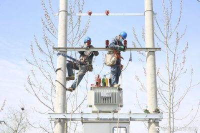 蔡堂鎮姜馬莊村變壓器進行增容改造